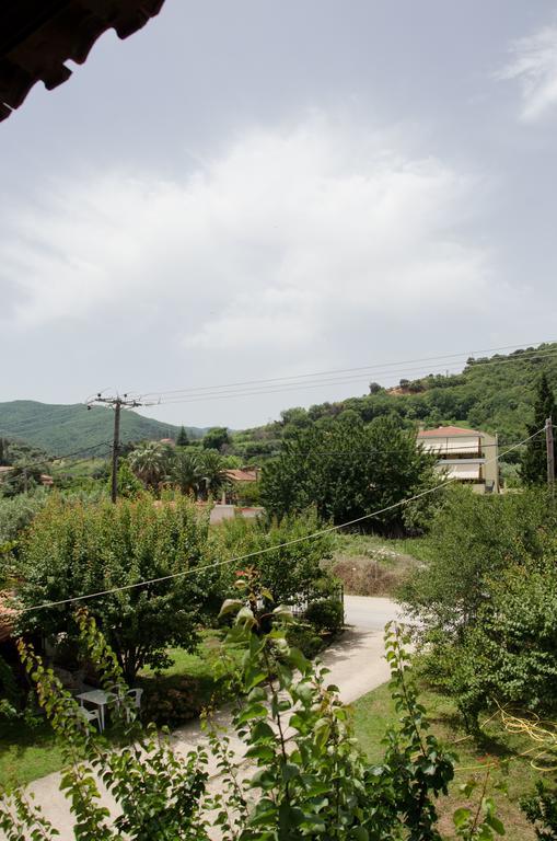 Ioannis Avrades Apartments Agiakampos  Exterior photo